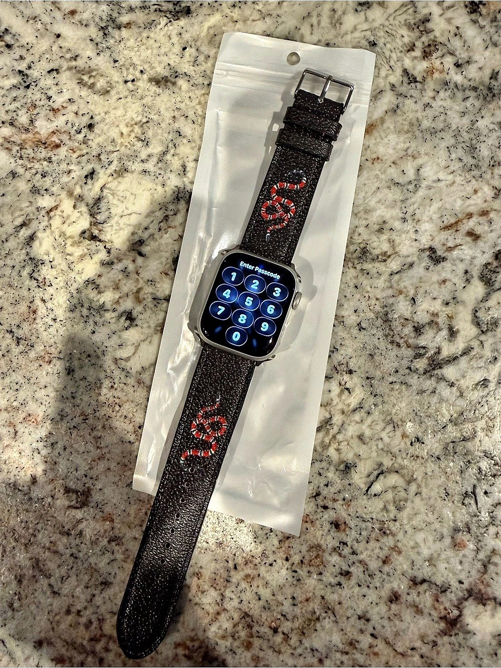 Gucci Apple Watch Bands 3-Pack Black & Brown NWT size 42